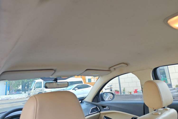 Used Ford Escort 2015 1.5L Automatic Comfort Edition Headliner