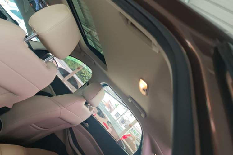 Used Ford Escort 2015 1.5L Automatic Fashion Model Headliner
