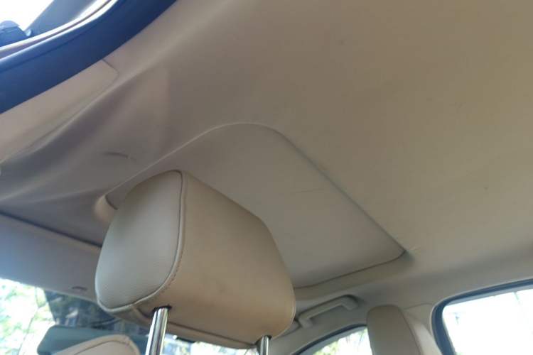Used Ford Escort 2015 1.5L Automatic Fashion Model Headliner