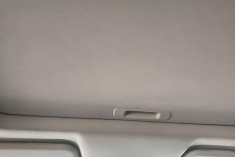Used Ford Escort 2015 1.5L Automatic Fashion Model Headliner