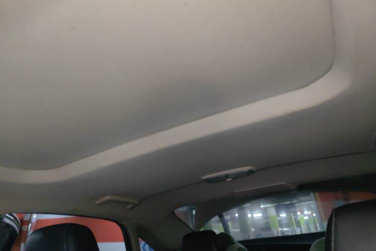 Used Ford Escort 2015 1.5L Automatic Fashion Model Headliner