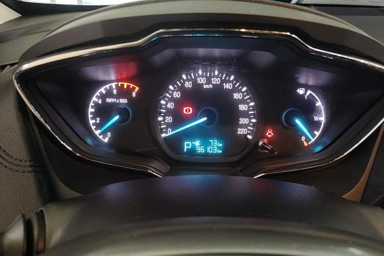 Used Ford Escort 2015 1.5L Automatic Fashion Model Instrument Cluster