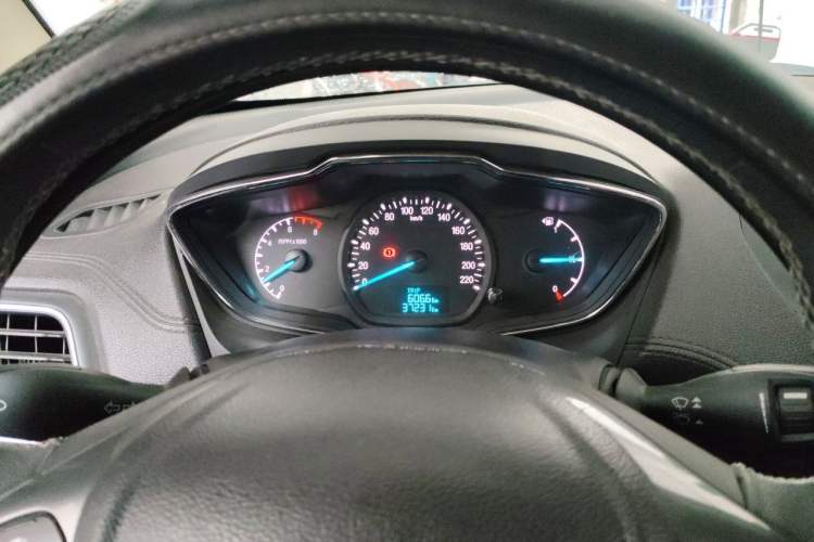 Used Ford Escort 2015 1.5L Automatic Fashion Model Instrument Cluster