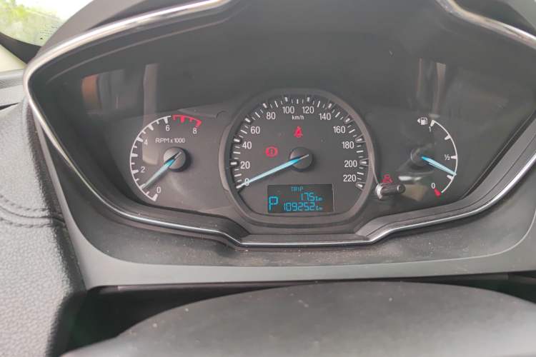 Used Ford Escort 2015 1.5L Automatic Fashion Model Instrument Cluster