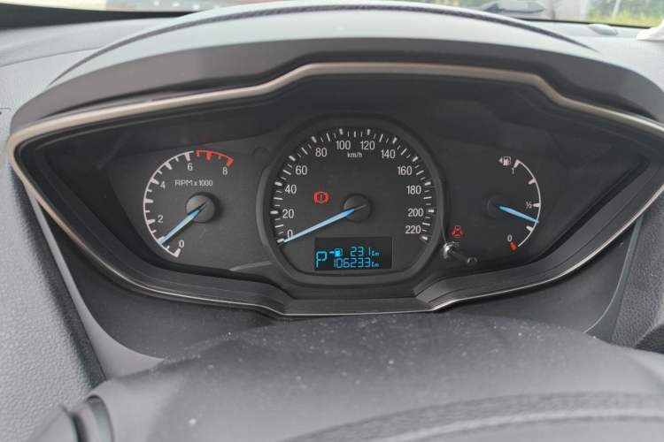 Used Ford Escort 2015 1.5L Automatic Comfort Edition Instrument Cluster