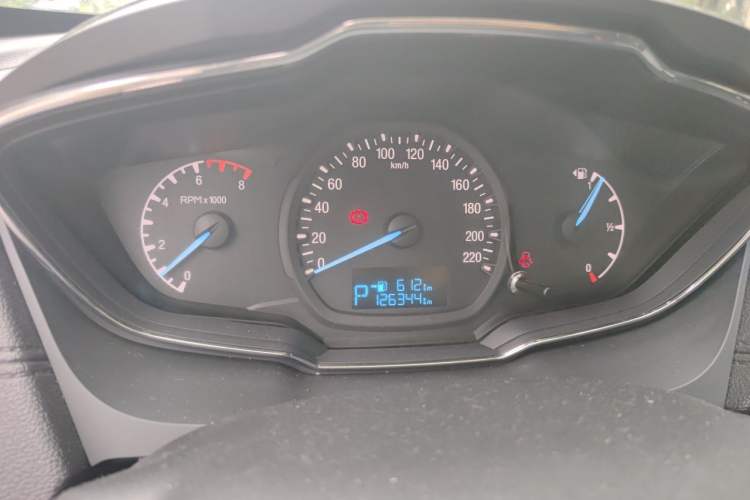 Used Ford Escort 2015 1.5L Automatic Fashion Model Instrument Cluster