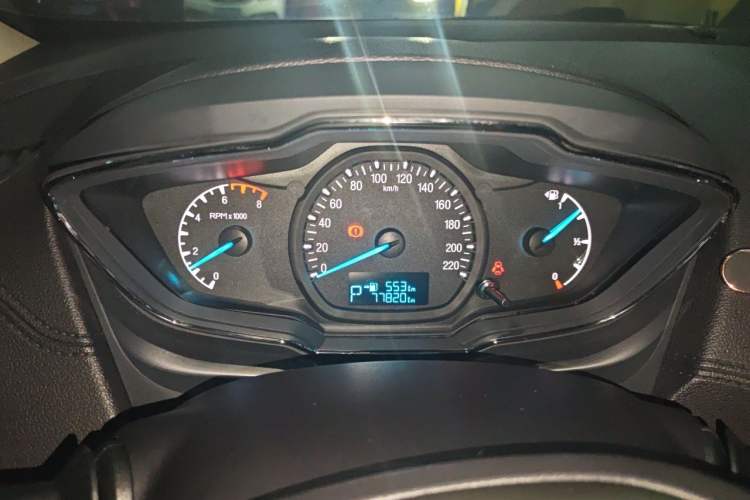 Used Ford Escort 2015 1.5L Automatic Fashion Model Instrument Cluster