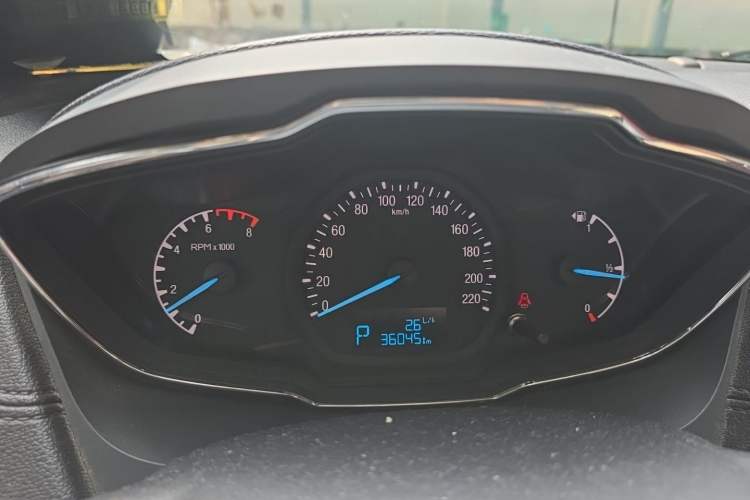 Used Ford Escort 2015 1.5L Automatic Fashion Model Instrument Cluster
