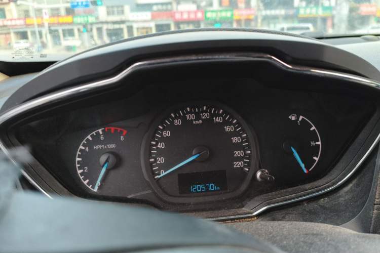 Used Ford Escort 2015 1.5L Automatic Fashion Model Instrument Cluster