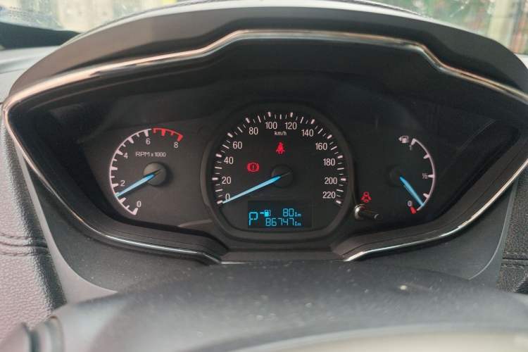 Used Ford Escort 2015 1.5L Automatic Fashion Model Instrument Cluster
