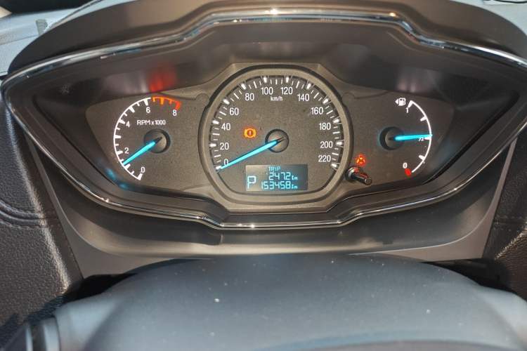 Used Ford Escort 2015 1.5L Automatic Fashion Model Instrument Cluster