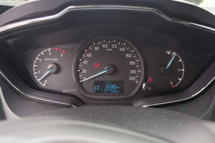 Used Ford Escort 2015 1.5L Automatic Fashion Model Instrument Cluster