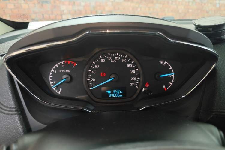 Used Ford Escort 2015 1.5L Manual Fashion Edition Instrument Cluster