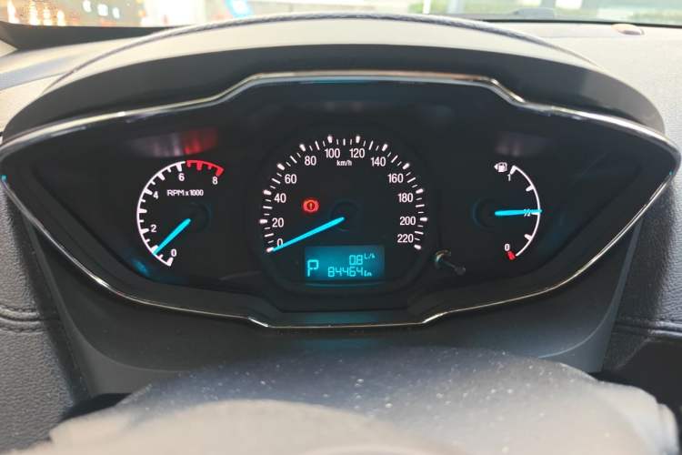 Used Ford Escort 2015 1.5L Automatic Fashion Model Instrument Cluster