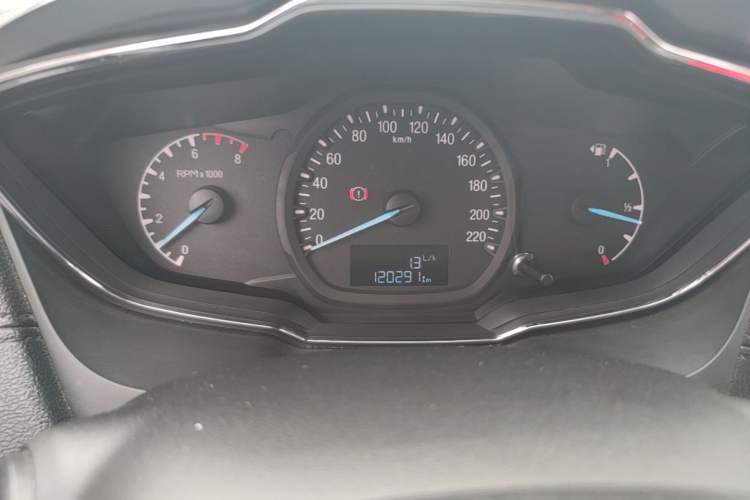 Used Ford Escort 2015 1.5L Manual Fashion Edition Instrument Cluster