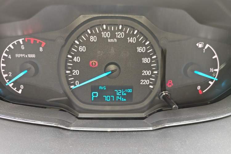 Used Ford Escort 2015 1.5L Automatic Fashion Model Instrument Cluster