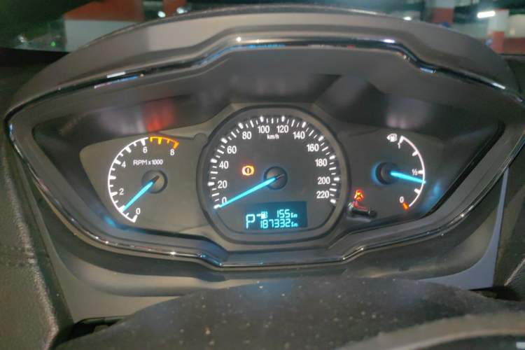 Used Ford Escort 2015 1.5L Automatic Fashion Model Instrument Cluster