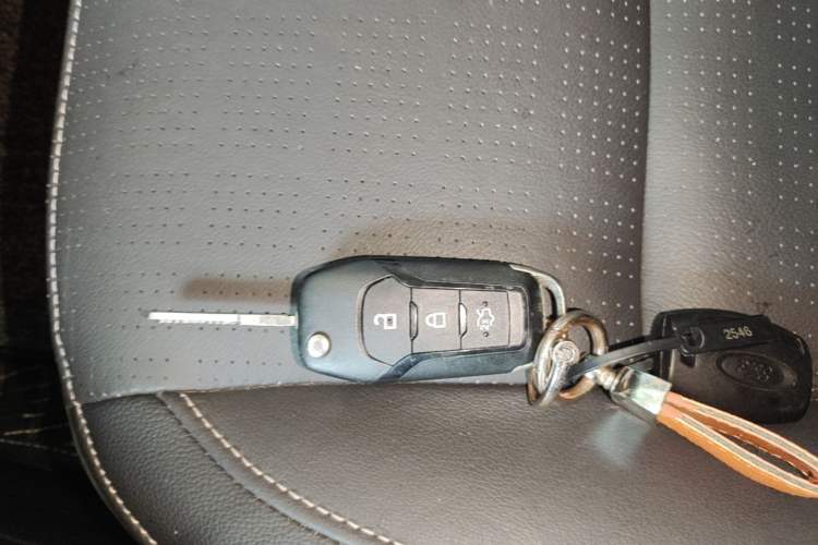 Used Ford Escort 2015 1.5L Automatic Fashion Model Interior 1