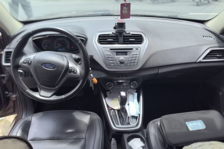 Used Ford Escort 2015 1.5L Automatic Fashion Model Interior 2