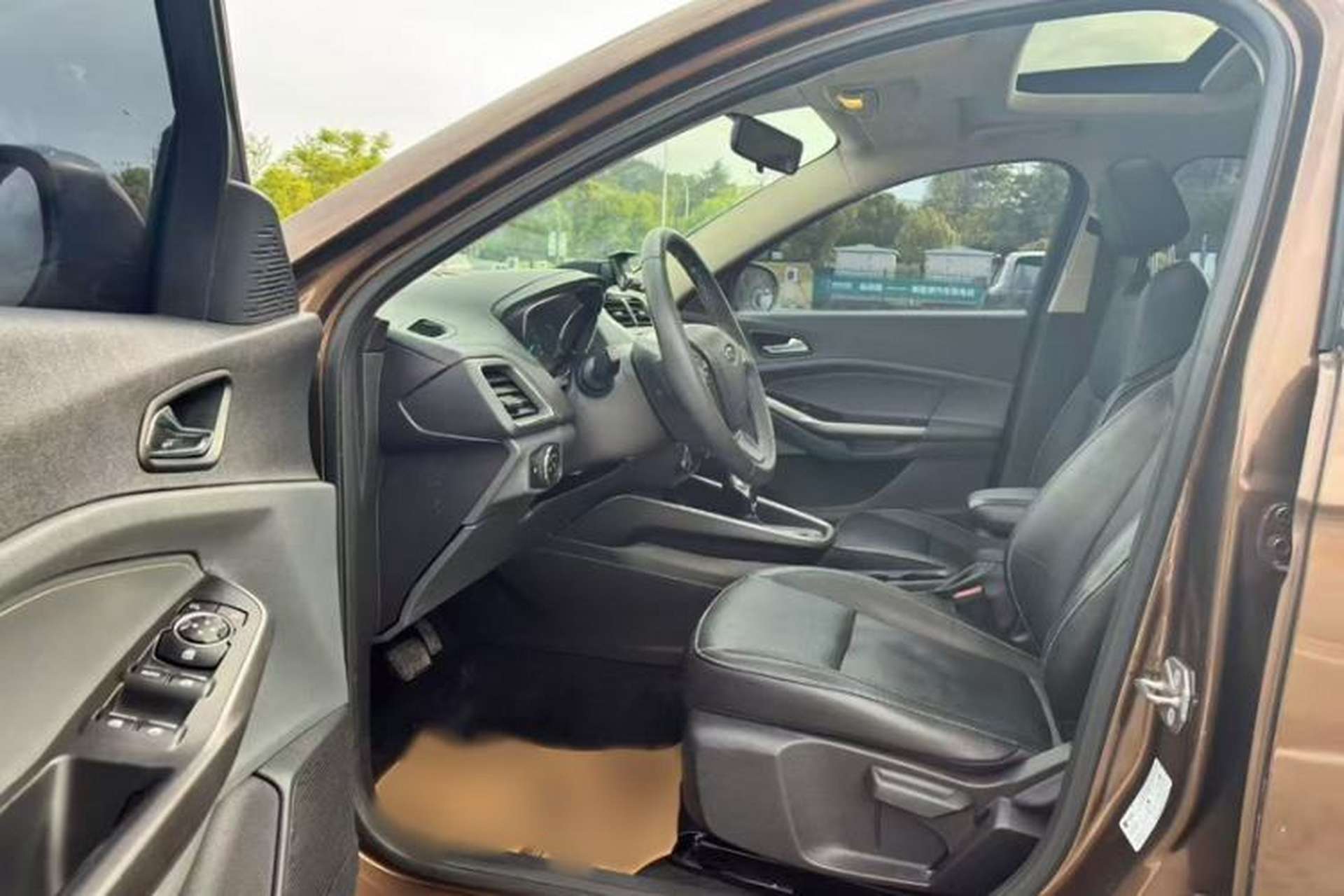 Used Ford Escort 2015 1.5L Automatic Fashion Model Interior 2