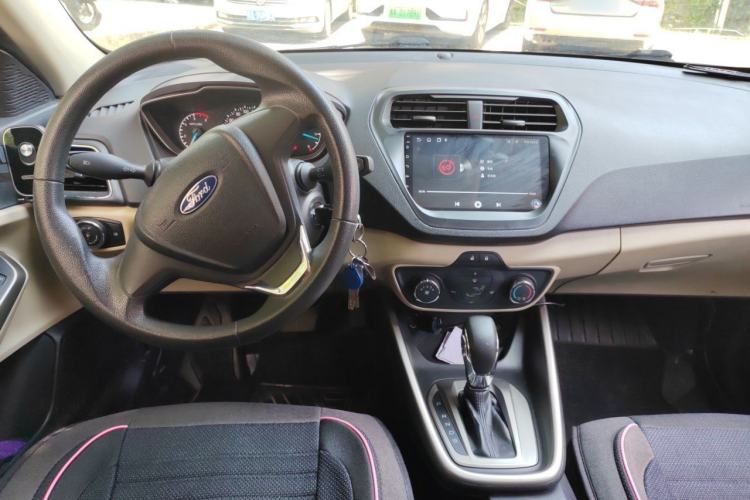 Used Ford Escort 2015 1.5L Automatic Comfort Edition Interior 2