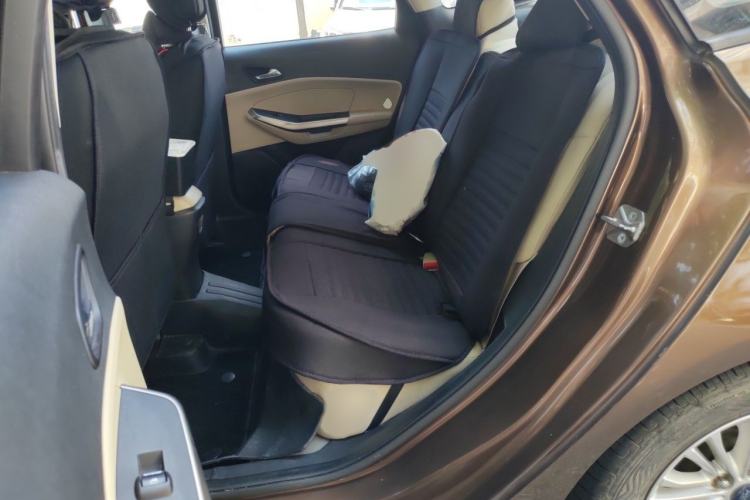 Used Ford Escort 2015 1.5L Automatic Comfort Edition Interior 4