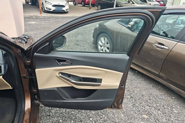 Used Ford Escort 2015 1.5L Automatic Fashion Model Interior 5