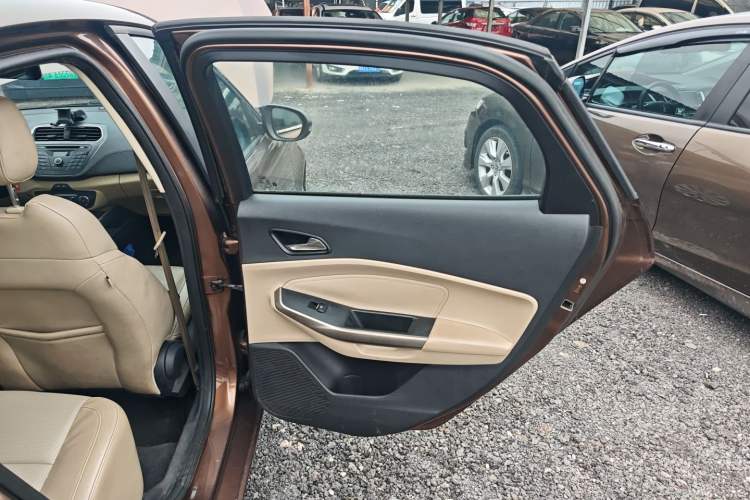 Used Ford Escort 2015 1.5L Automatic Fashion Model Interior 6