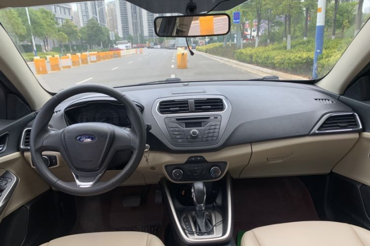 Used Ford Escort 2015 1.5L Automatic Comfort Edition Interior 9