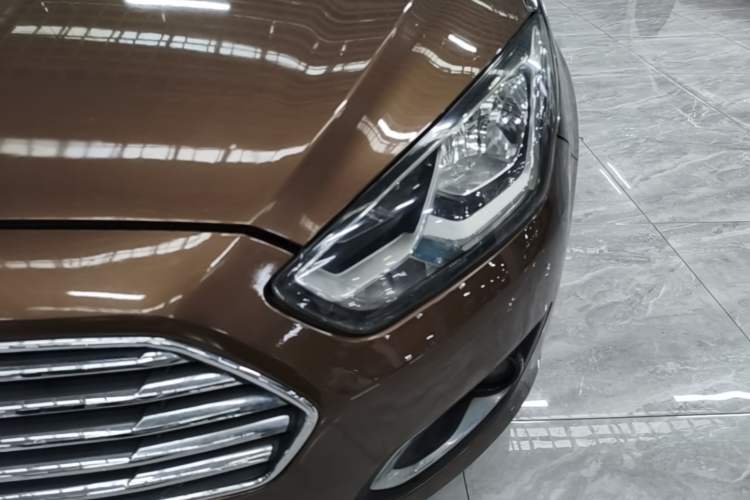 Used Ford Escort 2015 1.5L Automatic Fashion Model Left Front Headlight