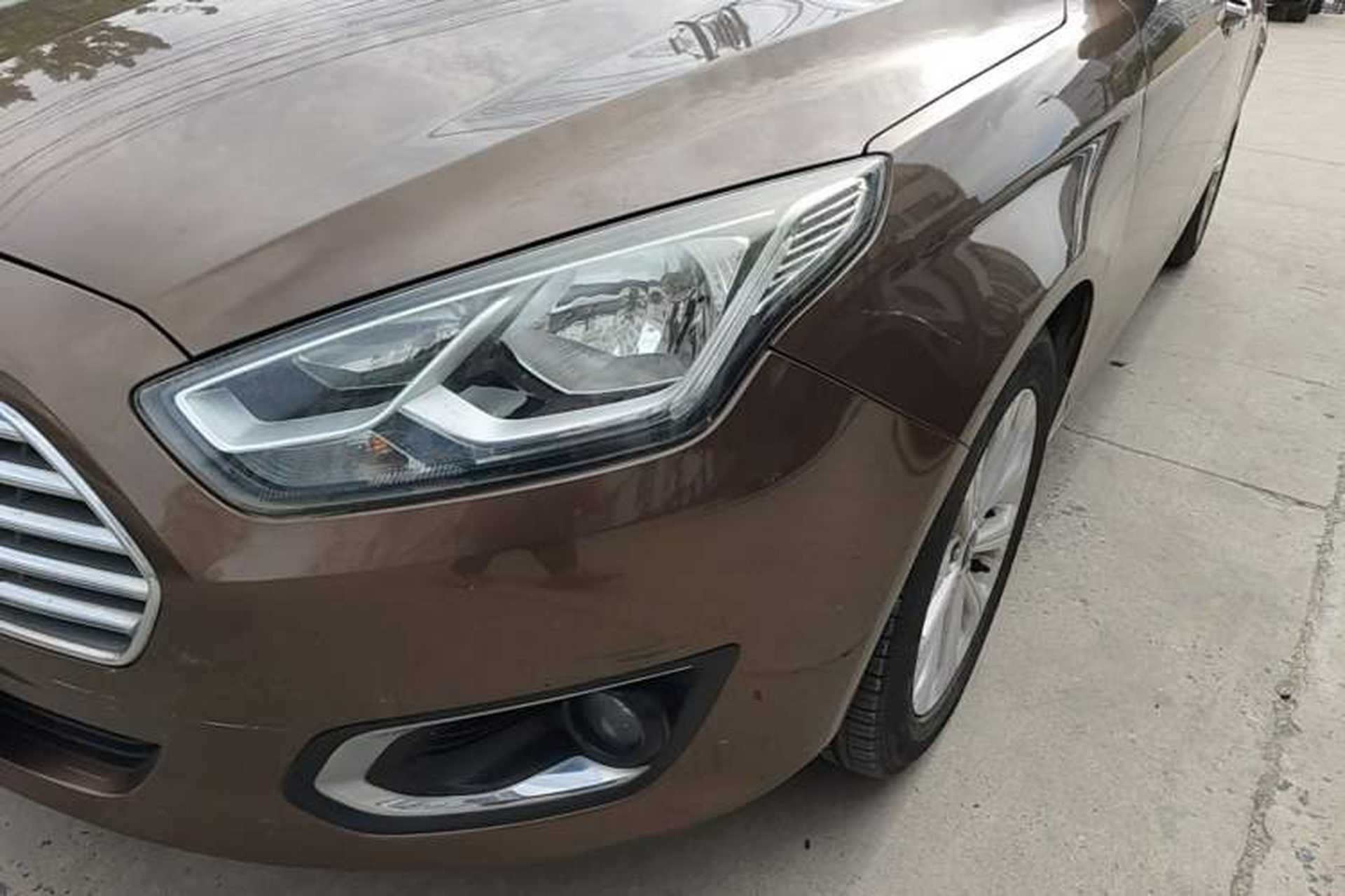 Used Ford Escort 2015 1.5L Automatic Fashion Model Left Front Headlight
