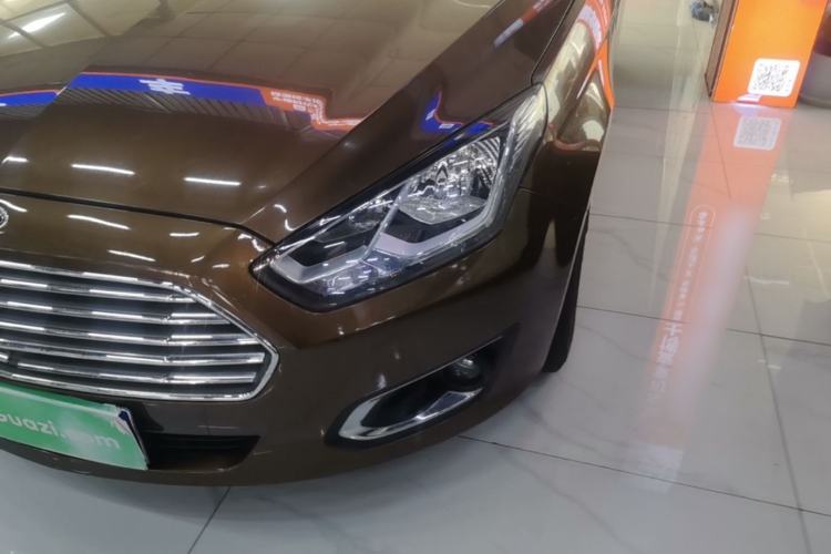 Used Ford Escort 2015 1.5L Manual Fashion Edition Left Front Headlight