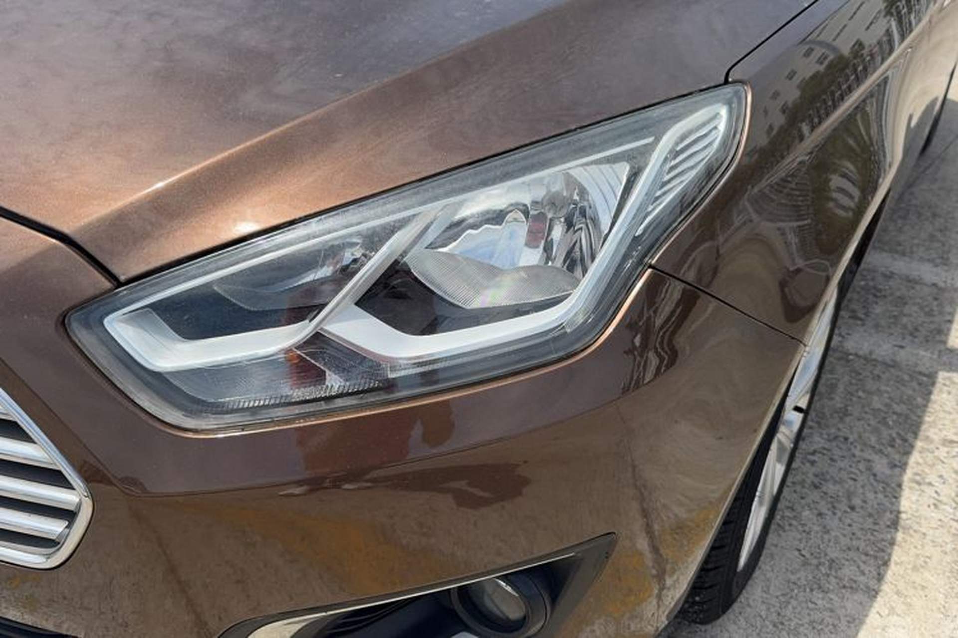 Used Ford Escort 2015 1.5L Manual Fashion Edition Left Front Headlight