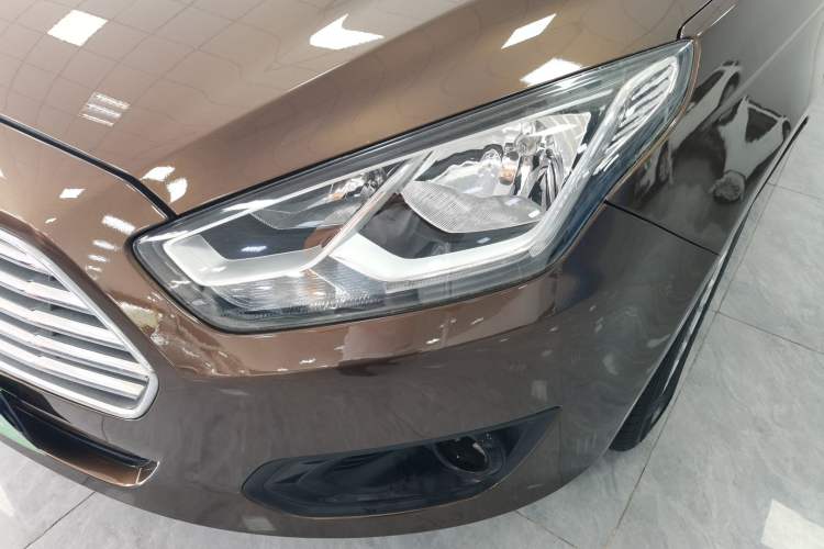 Used Ford Escort 2015 1.5L Manual Comfort Model Left Front Headlight