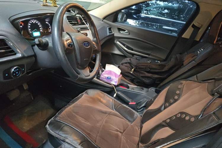 Used Ford Escort 2015 1.5L Automatic Fashion Model Left Front Seat
