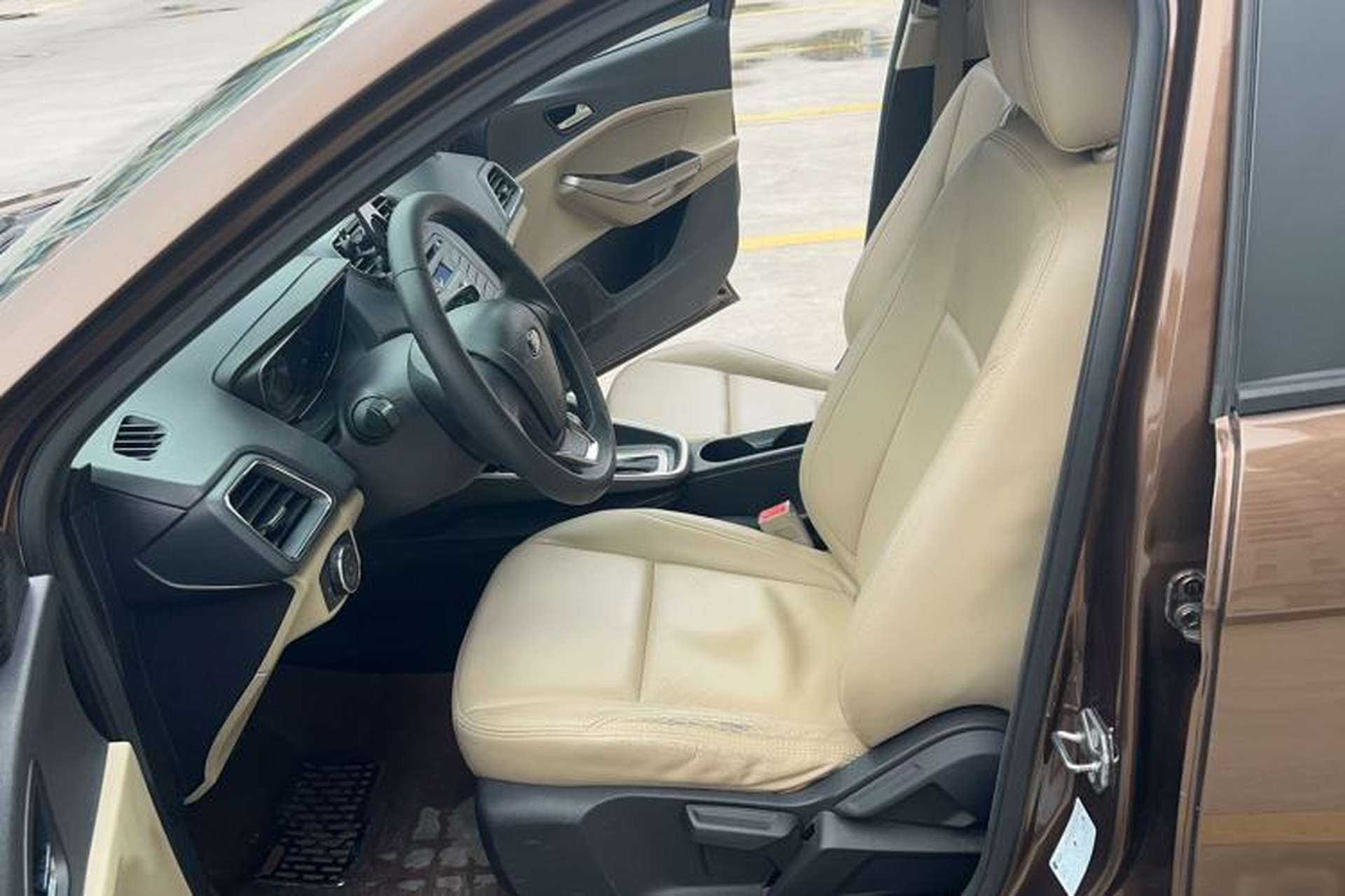 Used Ford Escort 2015 1.5L Automatic Comfort Edition Left Front Seat