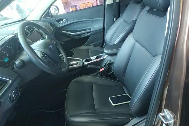 Used Ford Escort 2015 1.5L Automatic Fashion Model Left Front Seat