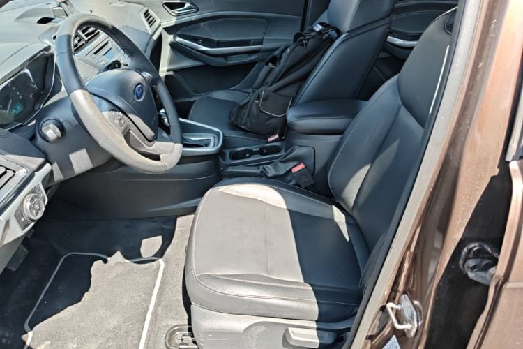 Used Ford Escort 2015 1.5L Automatic Fashion Model Left Front Seat