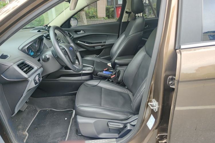 Used Ford Escort 2015 1.5L Automatic Fashion Model Left Front Seat