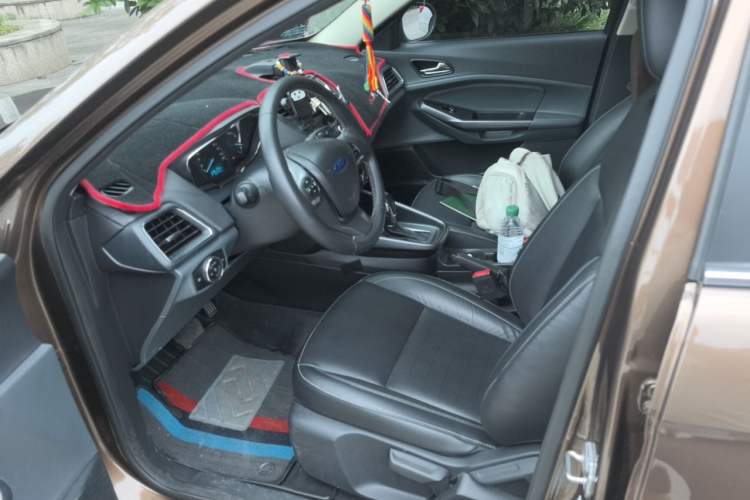 Used Ford Escort 2015 1.5L Automatic Fashion Model Left Front Seat