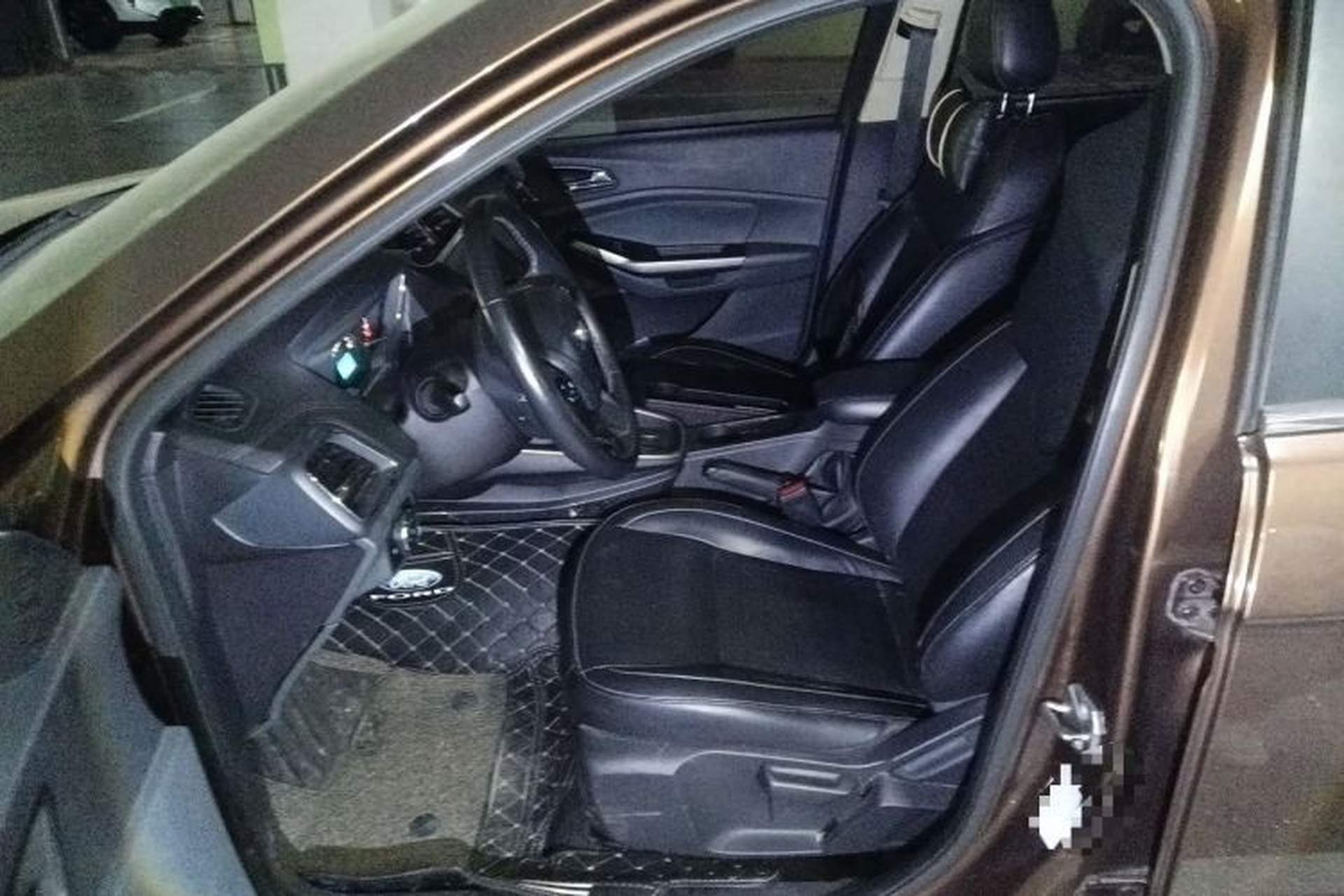 Used Ford Escort 2015 1.5L Automatic Fashion Model Left Front Seat
