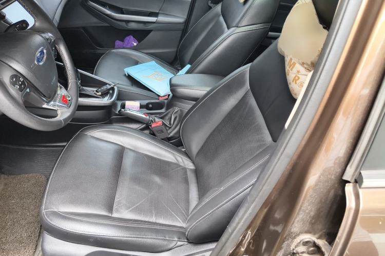 Used Ford Escort 2015 1.5L Automatic Fashion Model Left Front Seat