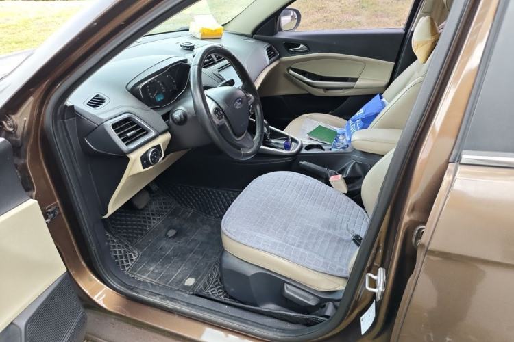 Used Ford Escort 2015 1.5L Automatic Fashion Model Left Front Seat