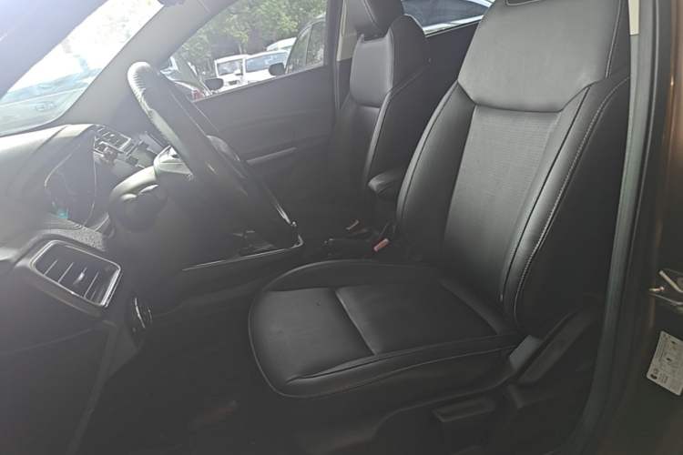 Used Ford Escort 2015 1.5L Automatic Fashion Model Left Front Seat