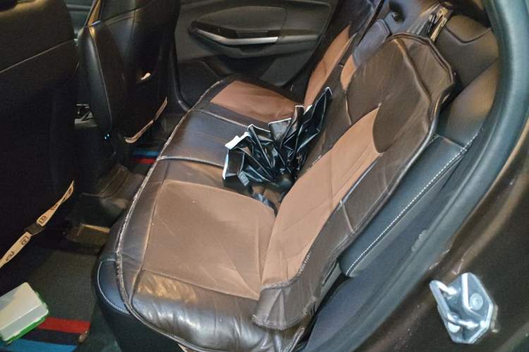 Used Ford Escort 2015 1.5L Automatic Fashion Model Left Rear Seat