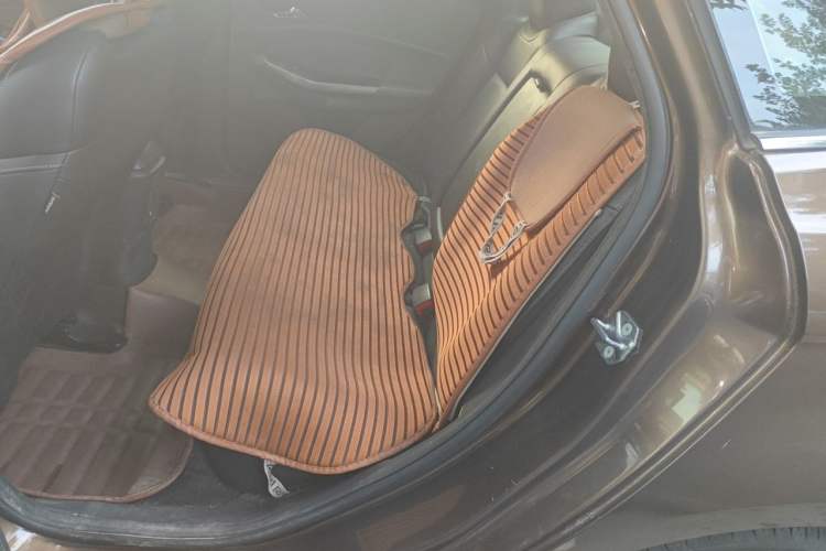 Used Ford Escort 2015 1.5L Automatic Fashion Model Left Rear Seat