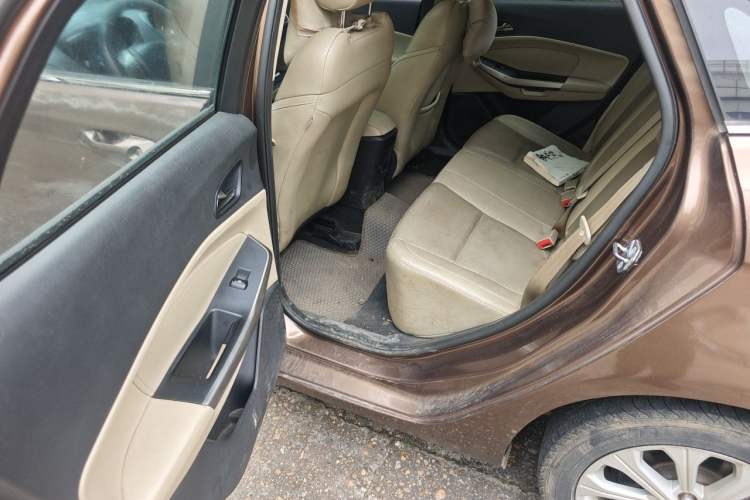 Used Ford Escort 2015 1.5L Automatic Fashion Model Left Rear Seat