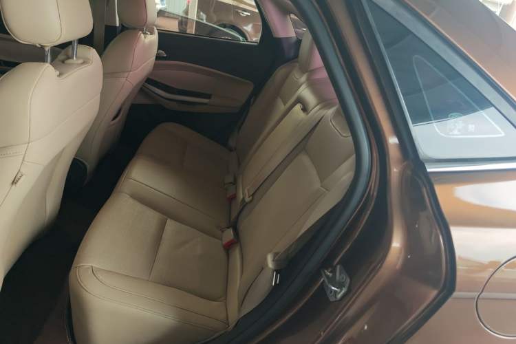 Used Ford Escort 2015 1.5L Automatic Fashion Model Left Rear Seat