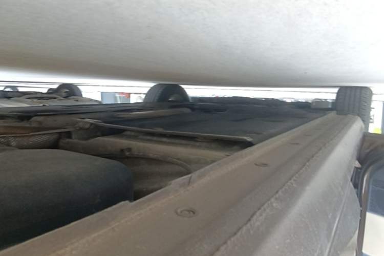 Used Ford Escort 2015 1.5L Automatic Comfort Edition Left Side Sill