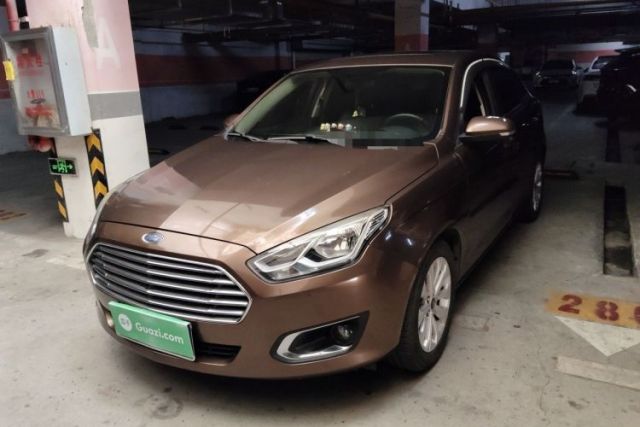 Used Ford Escort 2015 1.5L Automatic Fashion Model